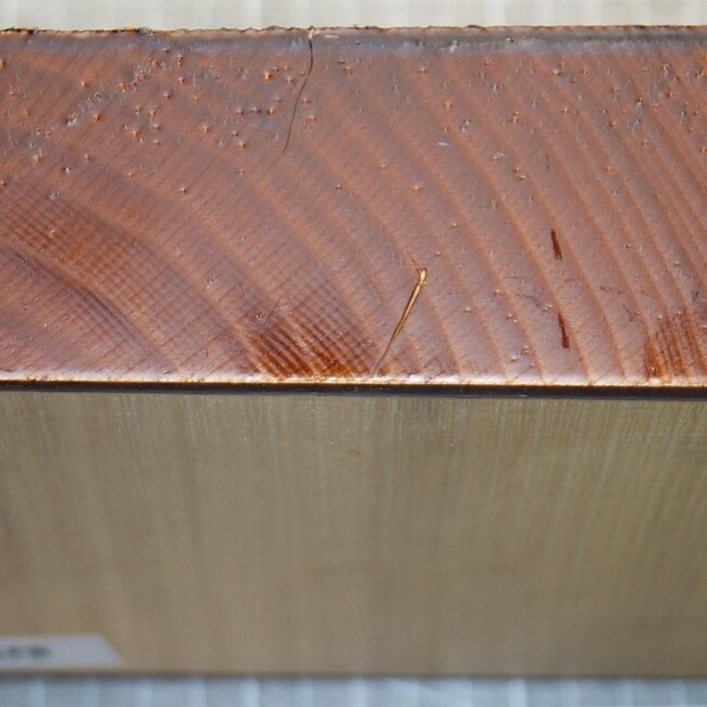 Robinie, ca. 170 x 170 x 50mm, 1,1kg