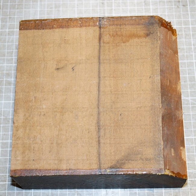 Europ. Walnut, approx. 180 x 180 x 73mm, 1,4kg