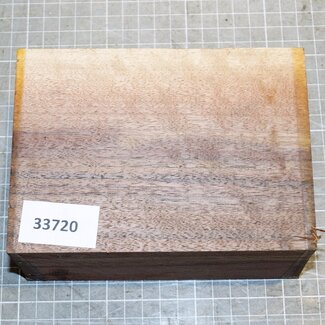 Europ. Walnut, approx. 150 x 105 x 78mm, 0,9kg