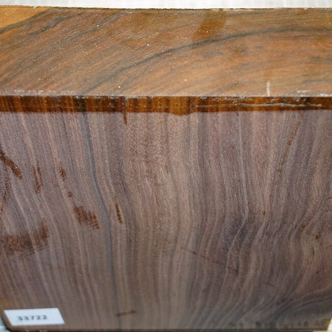 Nussbaum europ., ca. 230 x 230 x 72mm, 2,7kg