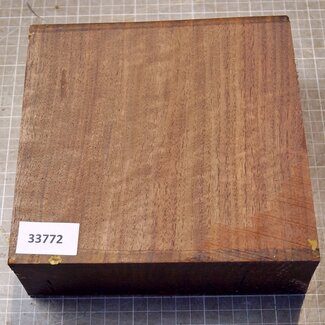 Black Walnut, approx. 190 x 183 x 76mm, 2,12kg