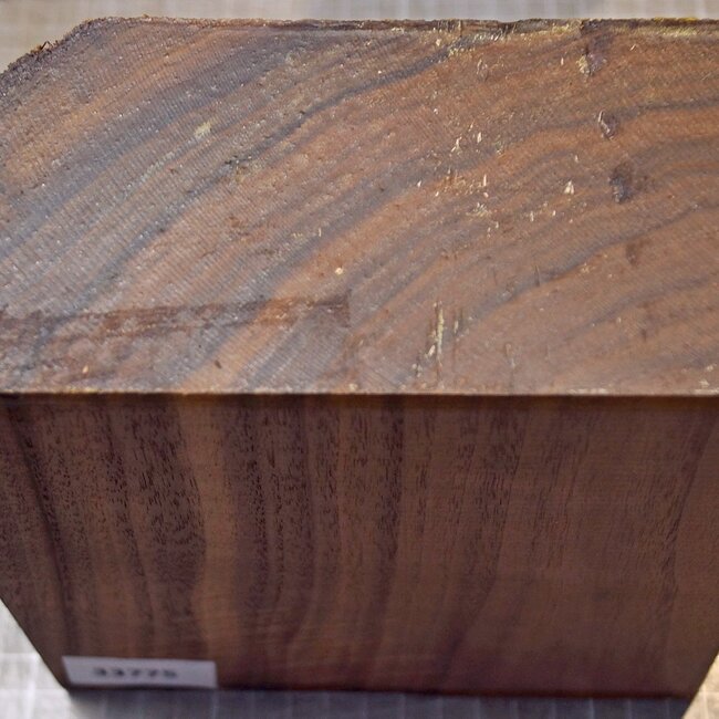 Black Walnut, ca. 168 x 171 x 83mm, 1,52kg
