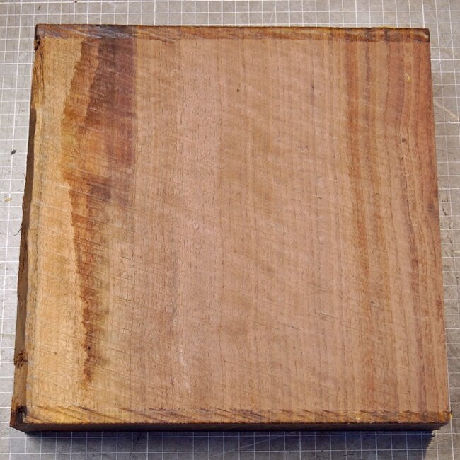 Black Walnut, ca. 266 x 266 x 61mm, 3,24kg