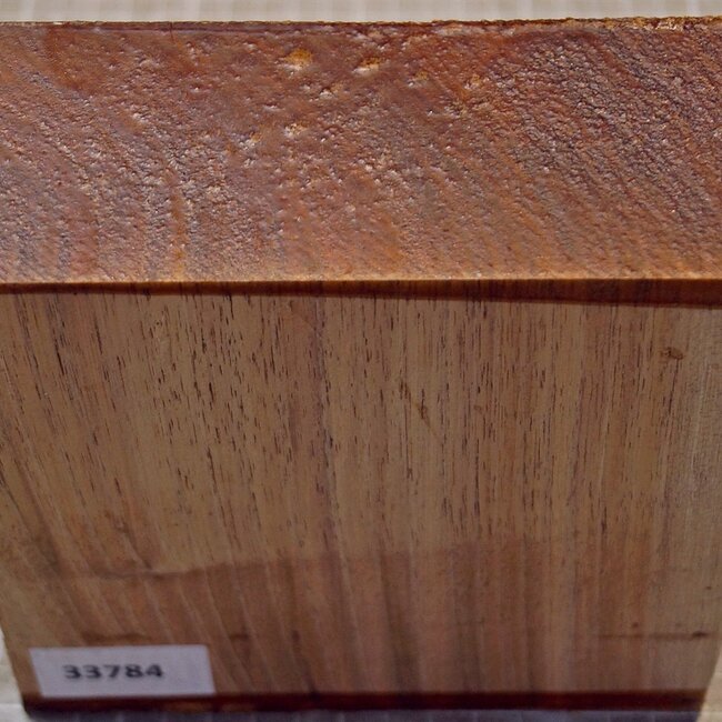 Nussbaum europ., ca. 154 x 152 x 63mm, 0,88kg