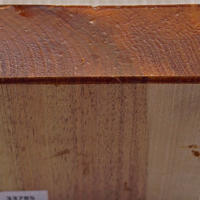 Europ. Walnut, approx. 162 x 165 x 62mm, 0,92kg