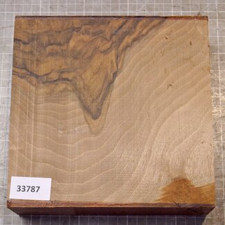 Europ. Walnut, approx. 196 x 194 x 62mm, 1,34kg,