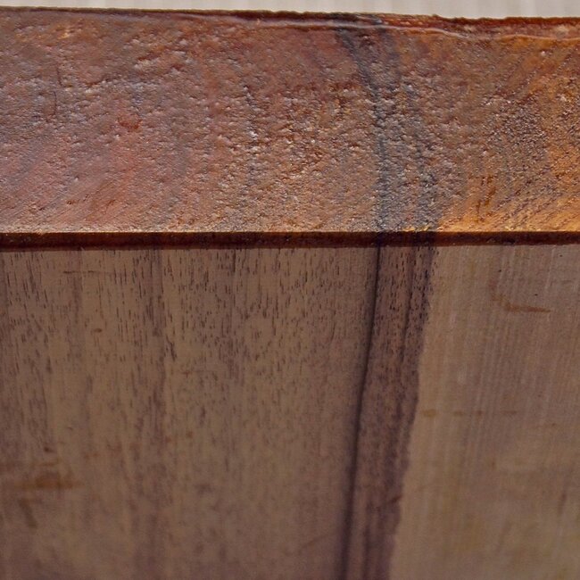 Europ. Walnut, approx. 163 x 174 x 60mm, 0,98kg