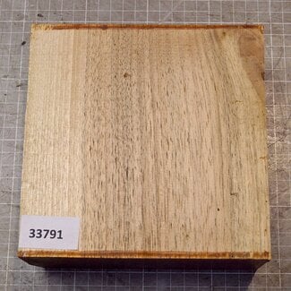 Nussbaum europ., ca. 163 x 163 x 64mm, 0,96kg