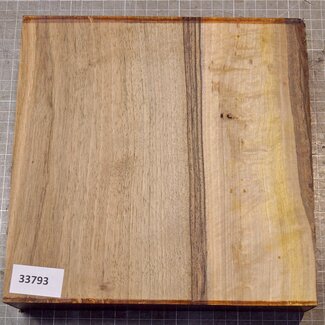 Nussbaum europ., ca. 232 x 234 x 60mm, 1,96kg