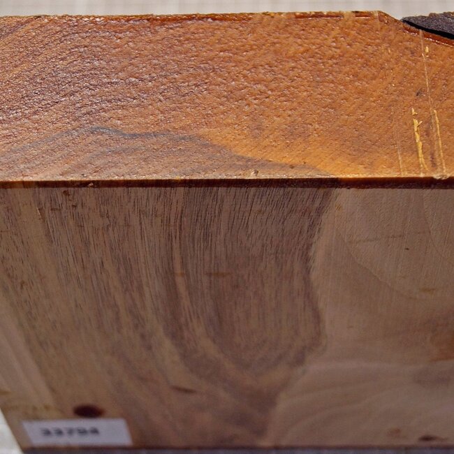 Europ. Walnut, approx. 174 x 173 x 62mm, 0,98kg