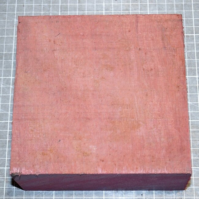 Amaranth, ca. 155 x 155 x 76 mm, 1,9 kg