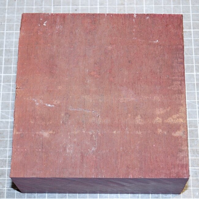 Amaranth, ca. 150 x 150 x 72 mm, 1,8 kg