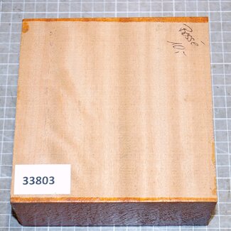 Bossé, ca. 140 x 140 x 65 mm,  0,7 kg