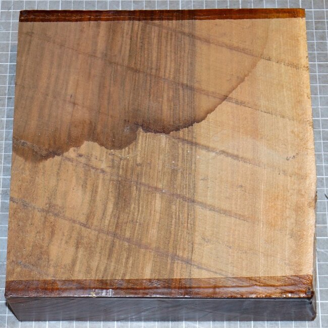 Caucasian Walnut , approx. 215 x 215 x 62mm, 2,1kg