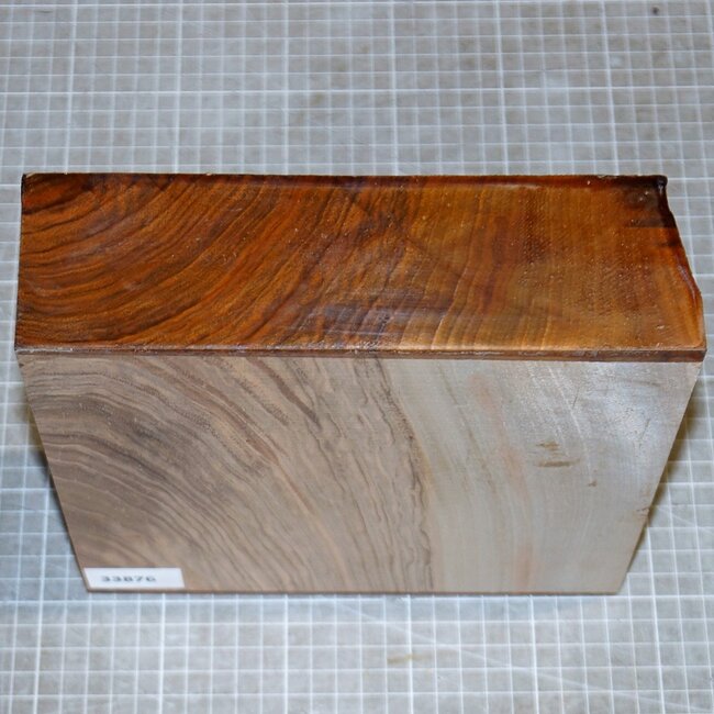 Caucasian Walnut , approx. 215 x 215 x 62mm, 2,1kg