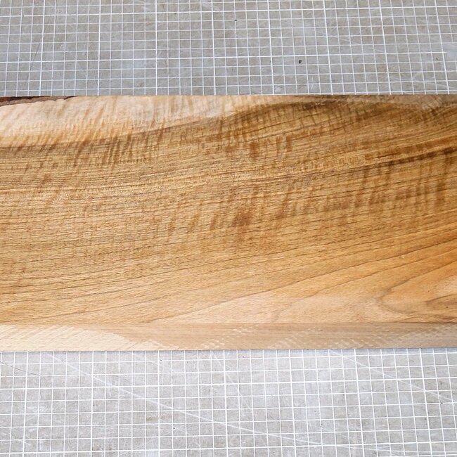Caucasian Walnut Ripple, approx. 885 x 195 x 52-55mm, 6,4kg