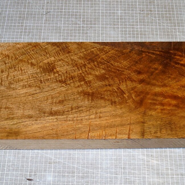 Caucasian Walnut Ripple, approx. 1000 x 245 x 52-58mm, 8,9kg