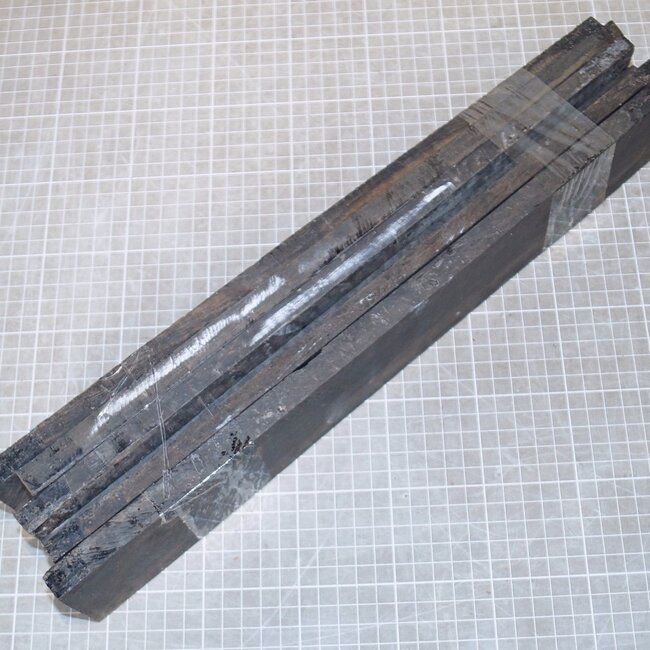 Ebony off cuts, approx. 2 kg, B-Quality, various sizes