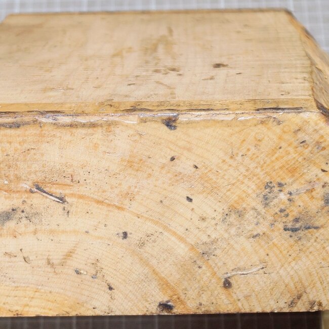 Esche Riegel, ca. 210 x 270 x 94mm, 2,2kg