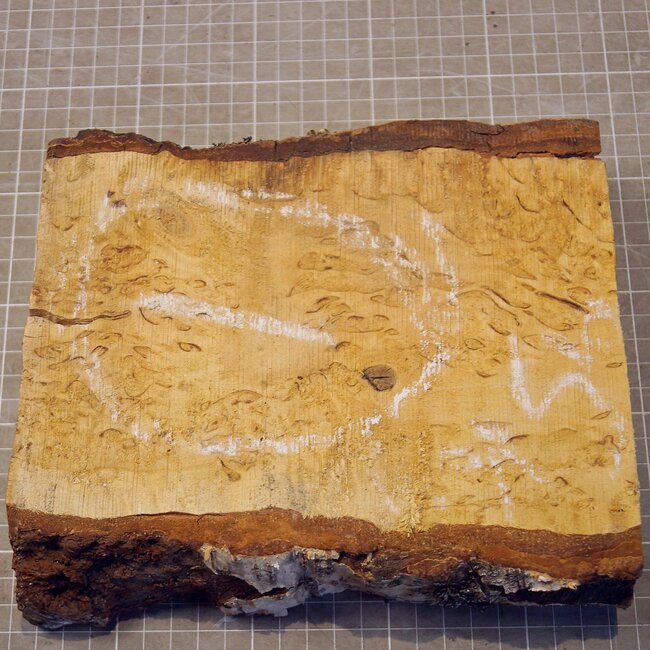 Birch burl, approx. 215 x 165 x 48mm, 1,28kg