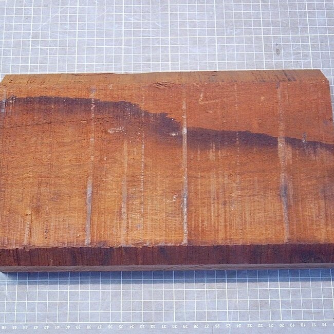 Chechen, approx. 319 x 200 x 50mm, 2,58kg
