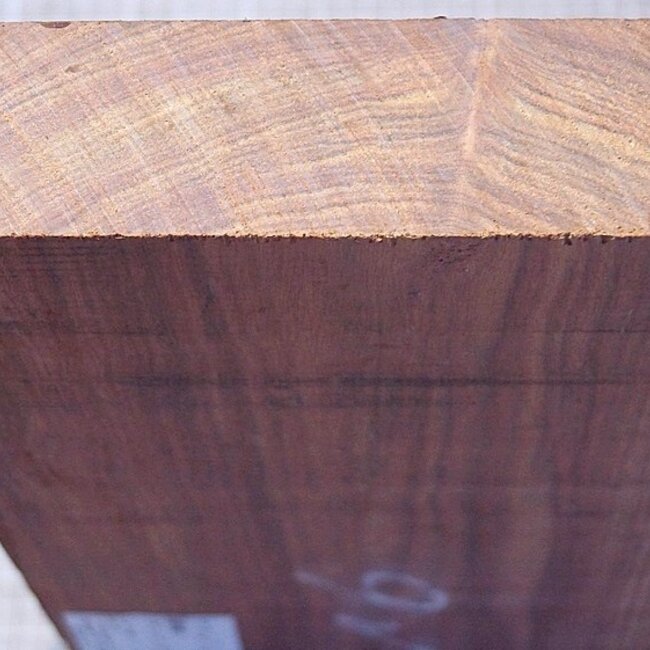 Chechen, approx. 319 x 200 x 50mm, 2,58kg