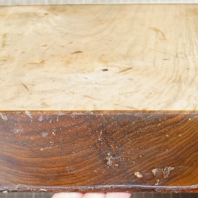 Franz. Nussbaum, ca. 320 x 315 x 57 mm, 4,1 kg