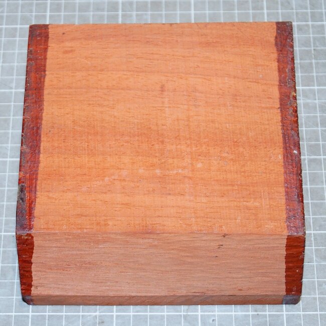 Padouk, approx. 160 x 160 x 52 mm, 1 kg