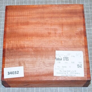 Padouk, ca. 170 x 170 x 52 mm, 1,1 kg