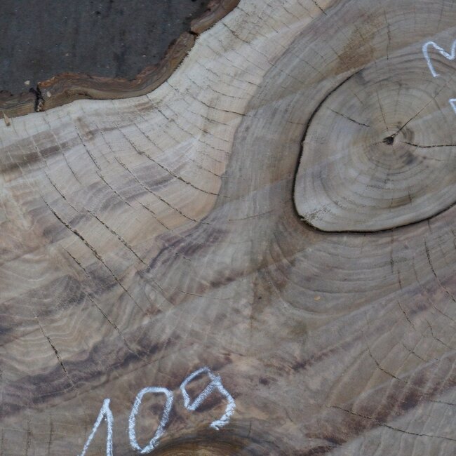 Walnut, slab, approx. 1090 x 1070/500 x 130 mm, 13773