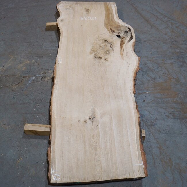 Eiche, ca. 2450 x 810/890/720 x 52 mm, 13639