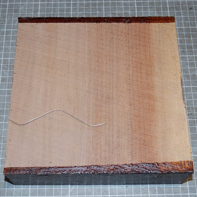 Black Walnut, ca. 210 x 210 x 61mm, 1,8kg