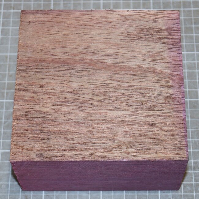 Amaranth, ca. 135 x 135 x 76mm, 1,2kg
