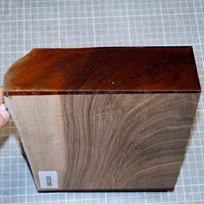 Europ. Walnut, approx. 175 x 180 x 60mm, 1,2kg