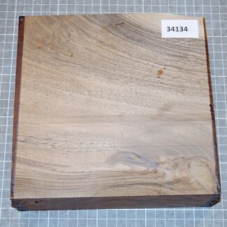 Nussbaum europ., ca. 195 x 195 x 60mm, 1,4kg