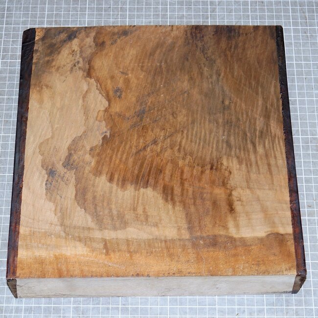 Nussbaum Riegel, kaukasisch, ca. 295 x 295 x 55-62mm, 3,4kg