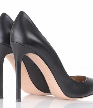 Sanctum Italian leather pumps with thin heels-OUTLET