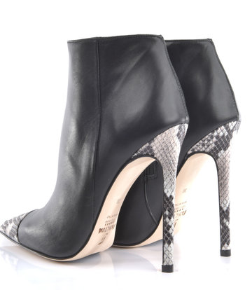 Sanctum Shoes Hoge Italiaanse enkellaarzen VESTA met python naaldhakken in echt leer