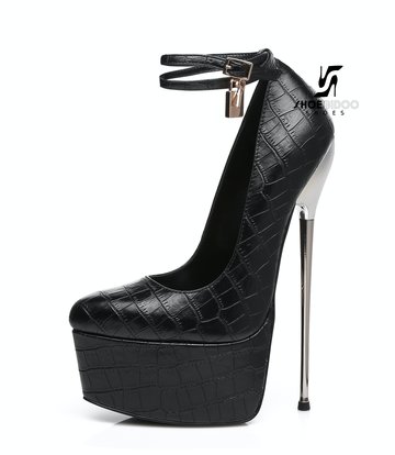 SLICK Zwart krokodil ESSENCE Giaro SLICK platform pumps met slot enkelbandjes