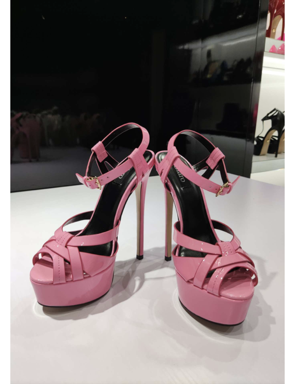 Giaro Giaro KORI FUCHSIA SHINY SANDALEN