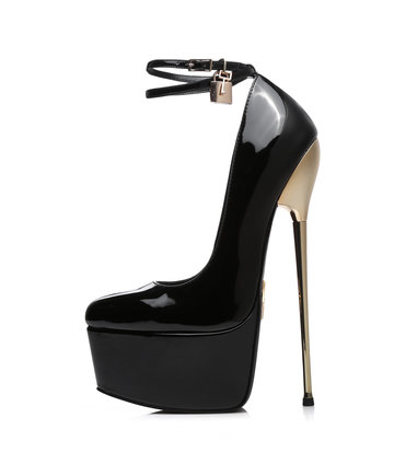 SLICK Zwartlak ESSENCE Giaro SLICK platform pumps met slot enkelbandjes