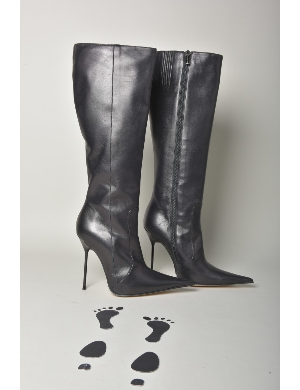 Sanctum Shoes Sanctum pointy metal heel knee boots