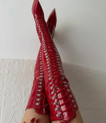 Sanctum Gabriela in our hot red shiny lace-up boots