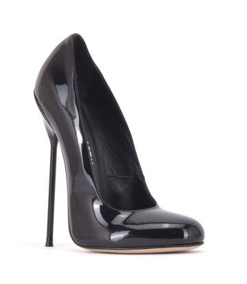 Sanctum Sanctum Shoes VALENTINA ZWART GLANZENDE PUMPS MET RONDE NEUS