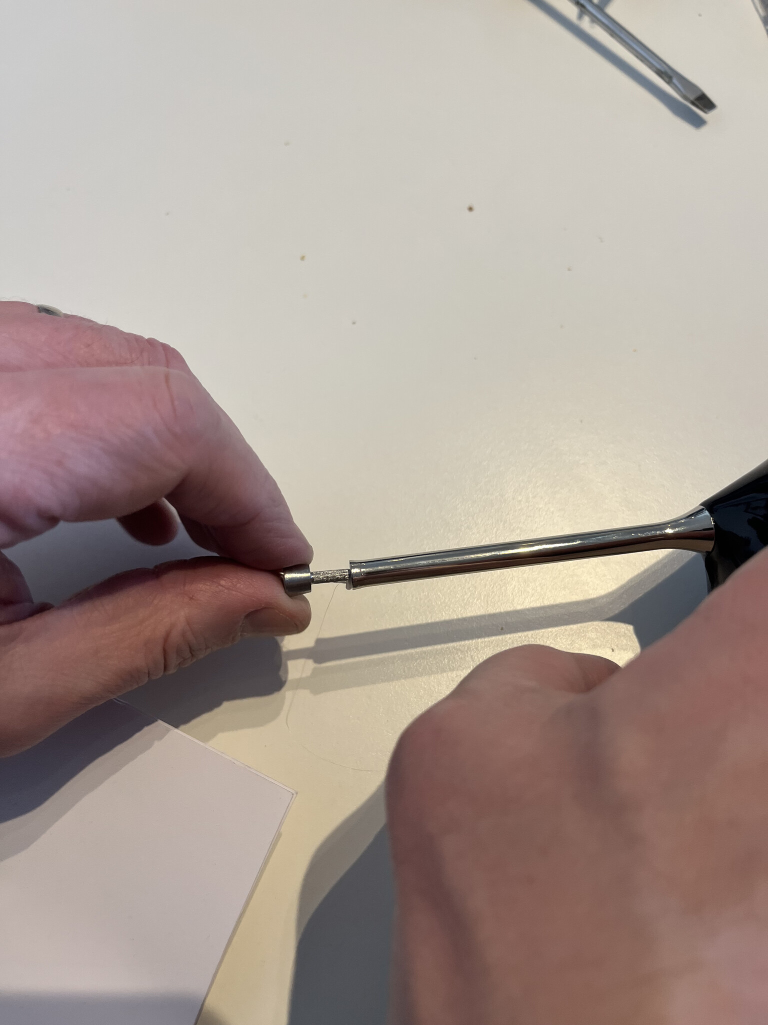 Pushing heel tip into heel post