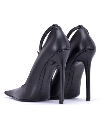 Sanctum Shoes Sanctum ANNE EXTREME PUNTIGE PUMPS MET BANDJE ZWART NAPPA