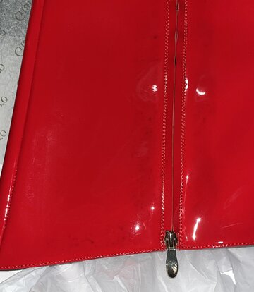 Giaro Giaro  TRINKET RED SHINY (FAULTY MODEL: GLUE SHOWING THROUGH THE RED MATERIAL)