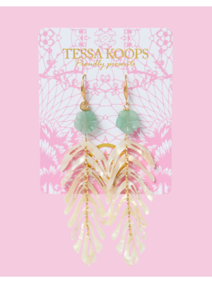TESSA KOOPS FEATHER JADE GREEN OORBELLEN