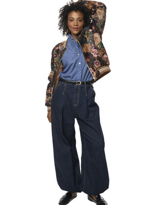 TESSA KOOPS BUMI LAVAREDO BOMBER TESSA KOOPS BUMI LAVAREDO BOMBER