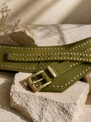 TESSA KOOPS STUDS STRETCH RIEM OLIJF GROEN